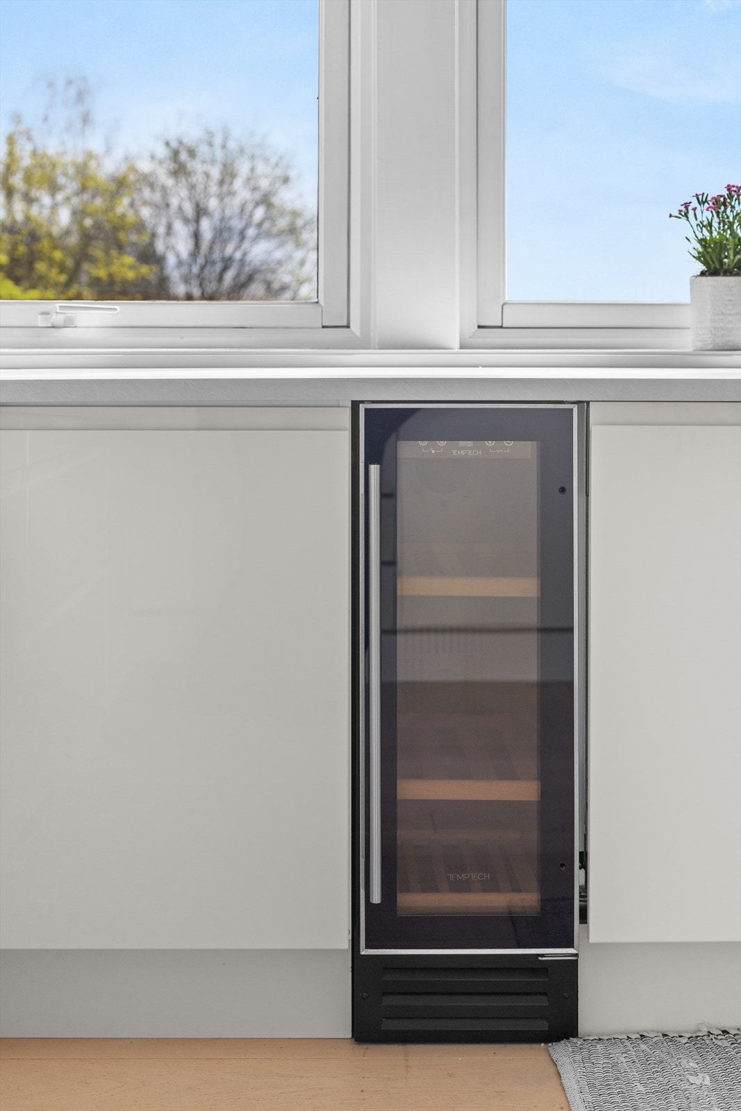 Vinkjøler. Galleribilde