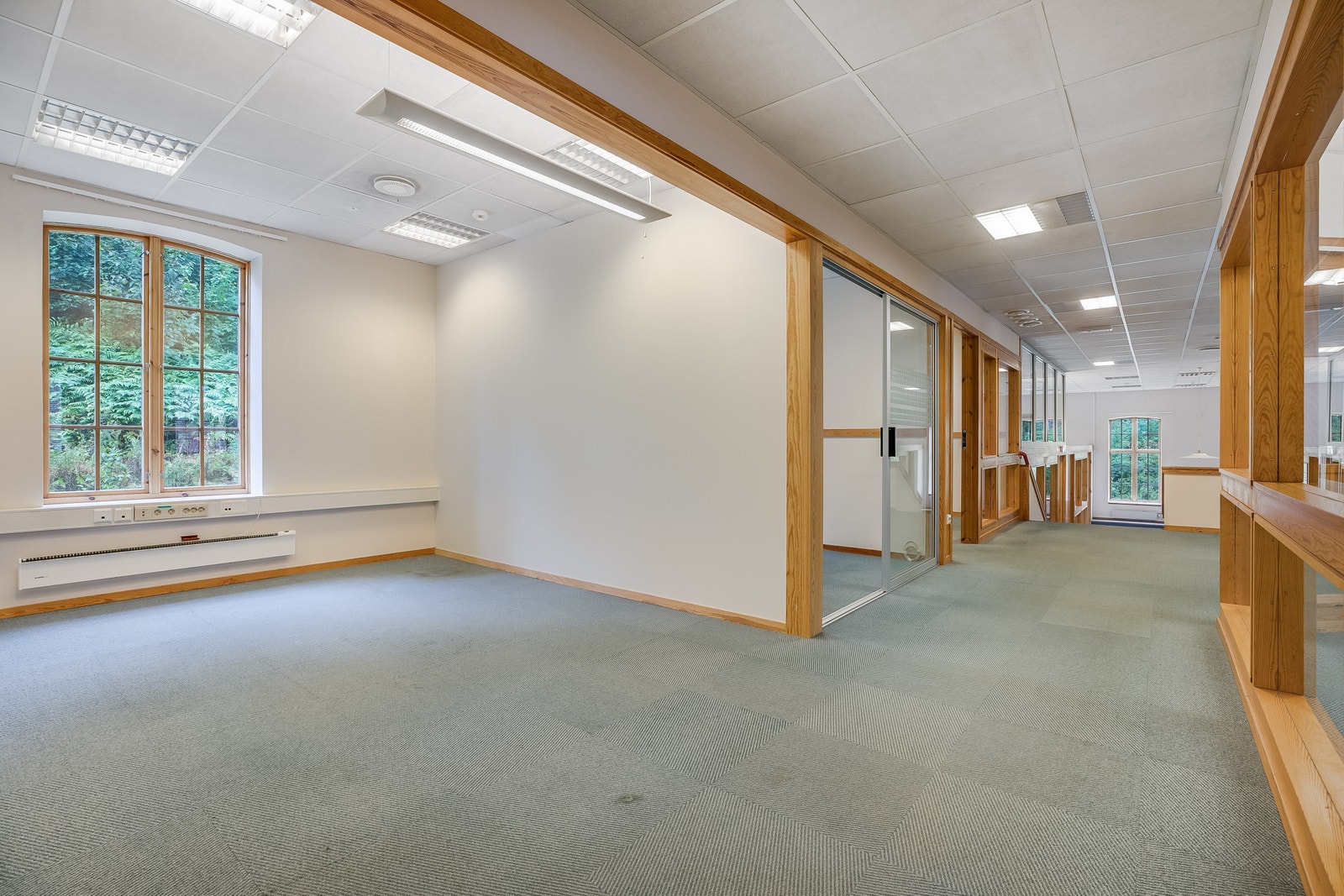 O.H. Holtas gate 29 Galleribilde