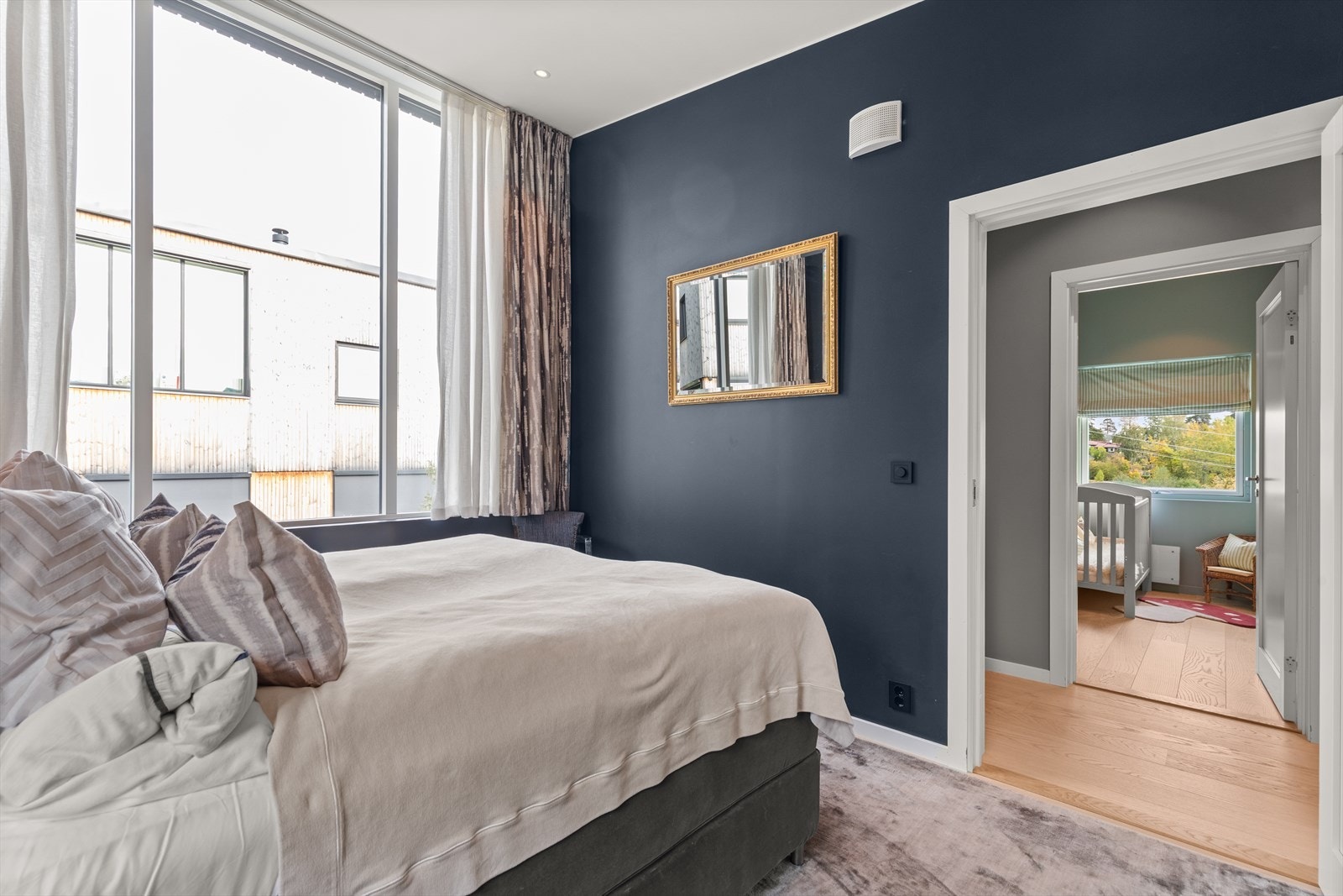 Alle tre soverom ligger på samme plan i 2. etg. Galleribilde