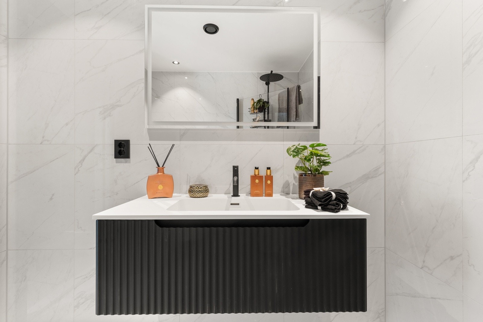 2. etasje er en privat avdeling med soverom og 2 bad Galleribilde