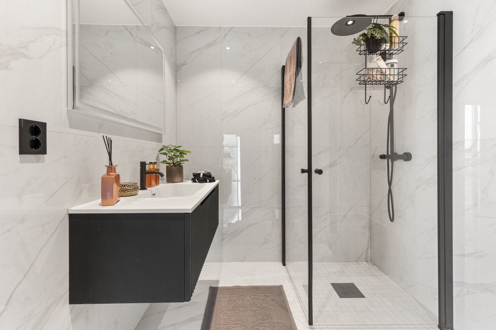 2. etasje er en privat avdeling med soverom og 2 bad Galleribilde