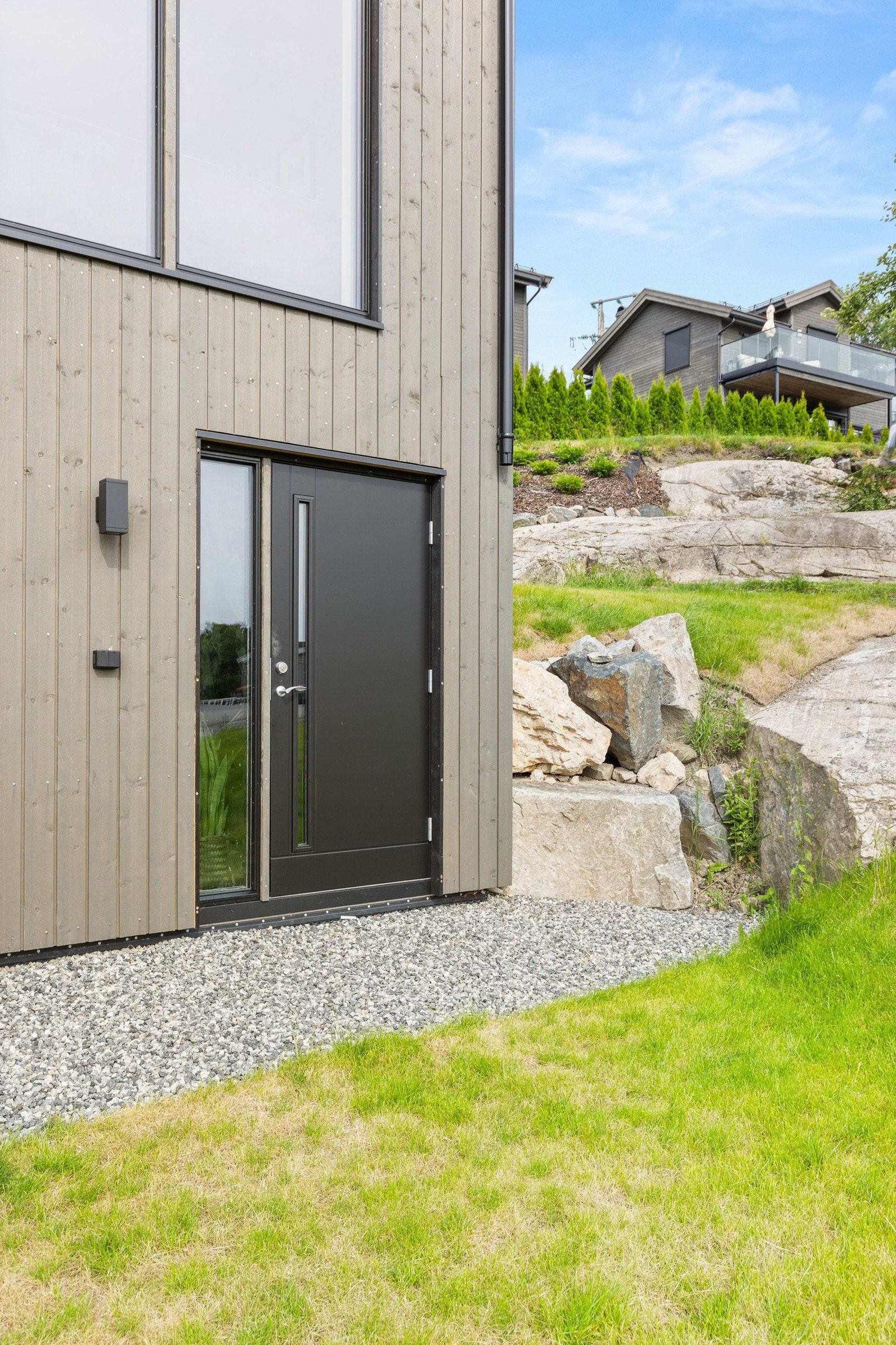 Dette er stedet for deg som ønsker en harmonisk og praktisk hverdag - i et hjem du kan flytte rett inn i uten å måtte tenke på oppussing eller vedlikehold Galleribilde