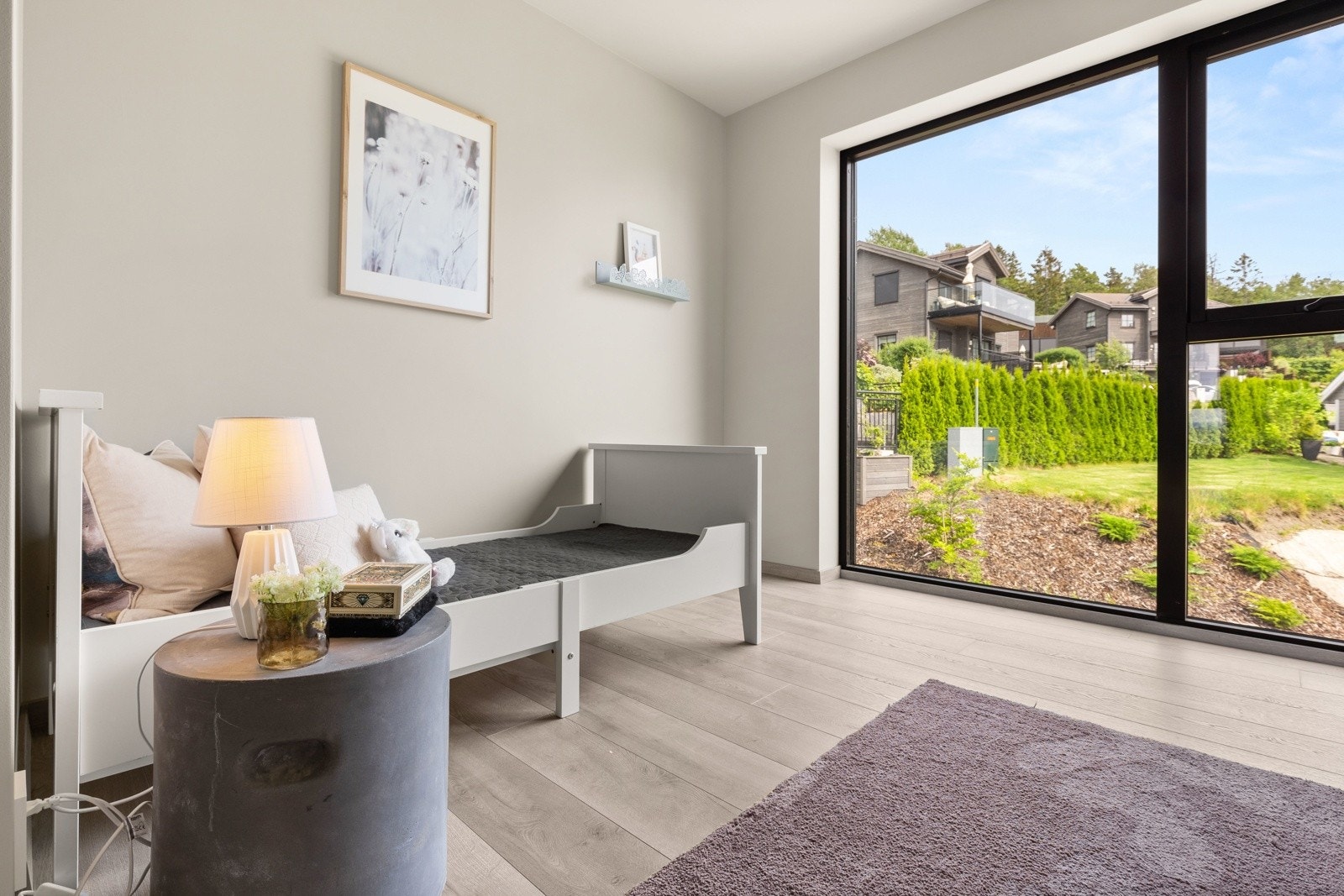 Alle soverommene ligger i husets 2. etasje Galleribilde