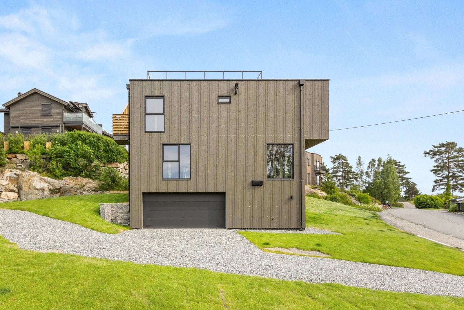 Dette er stedet for deg som ønsker en harmonisk og praktisk hverdag - i et hjem du kan flytte rett inn i uten å måtte tenke på oppussing eller vedlikehold Galleribilde