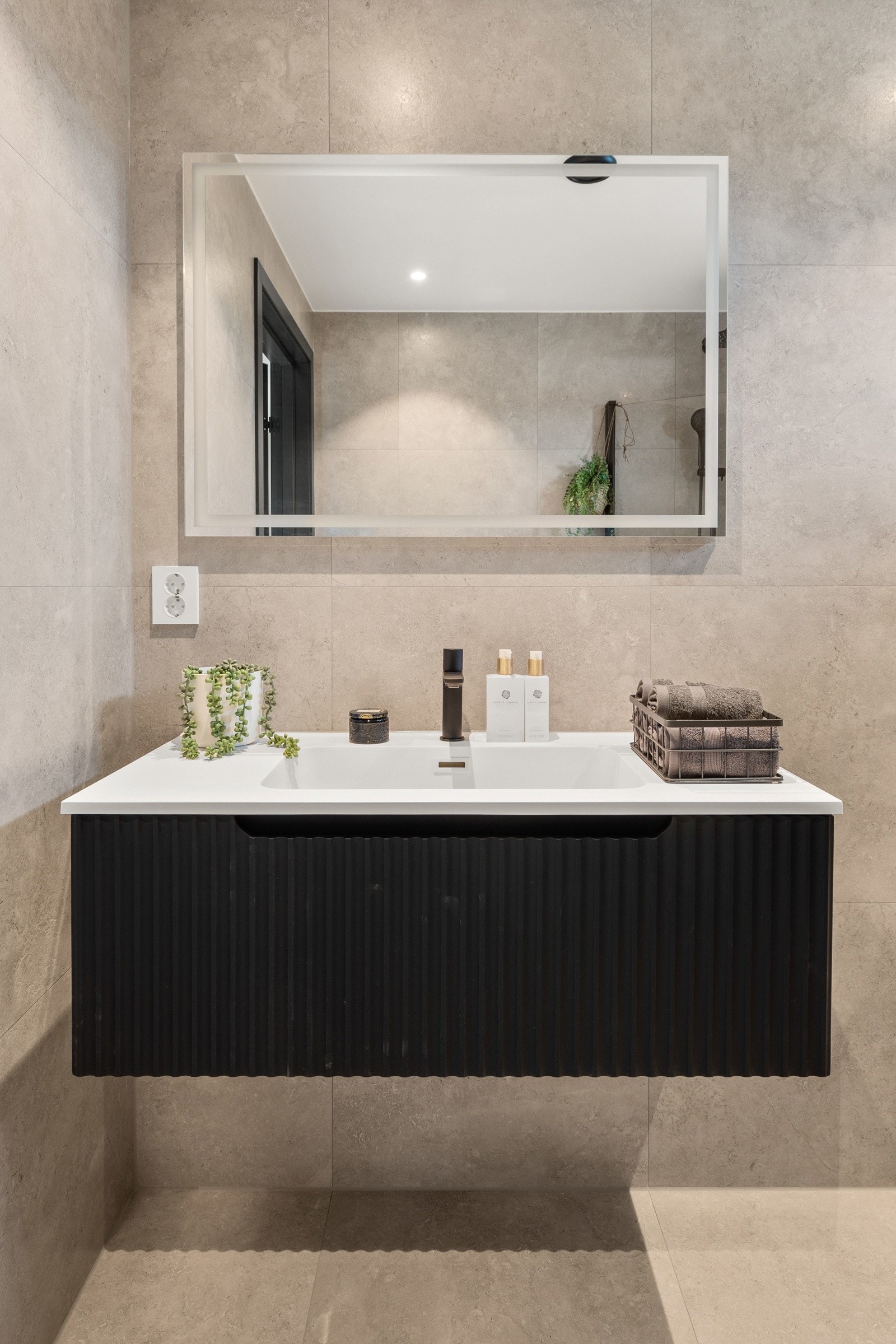 2. etasje er en privat avdeling med soverom og 2 bad Galleribilde