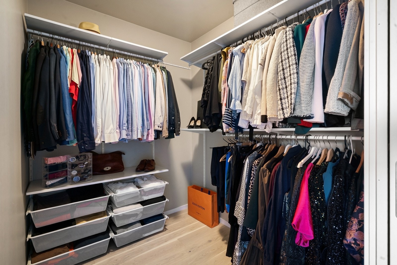 Garderoberom Galleribilde