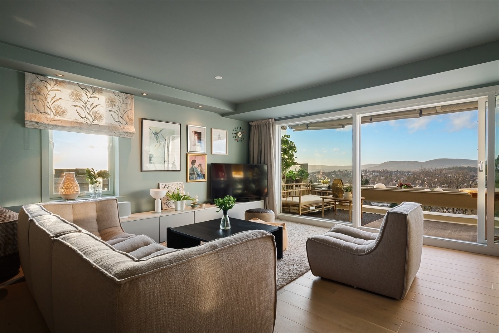 Gjennomgående endeleilighet Galleribilde