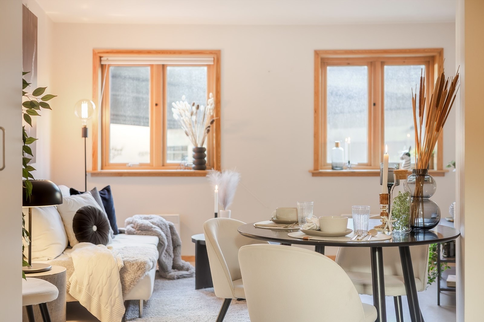 GARANTI v/Monika Hedstrøm presenterer Konsul Børs gate Galleribilde