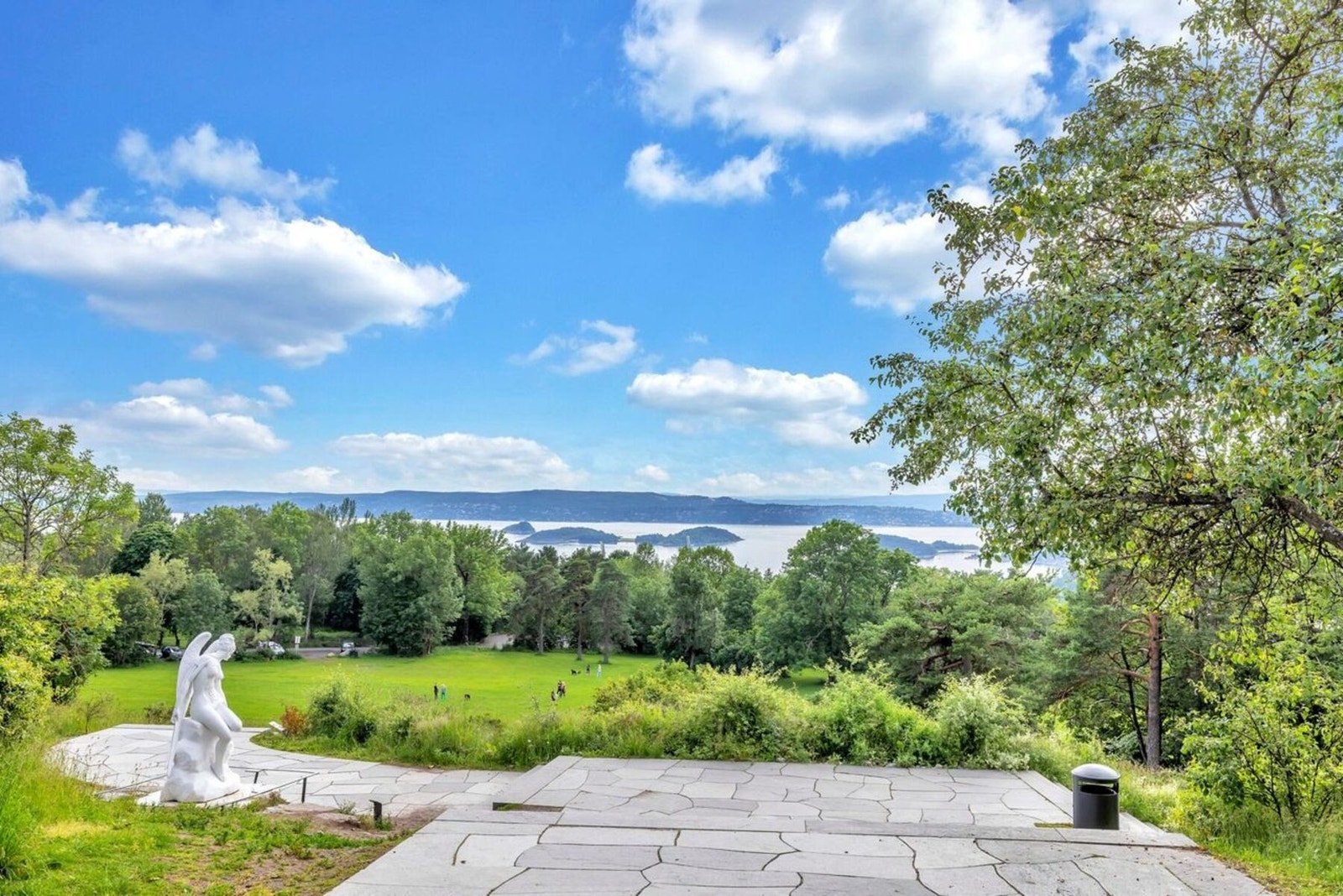 Ekebergparken - en liten sykkeltur unna. Galleribilde