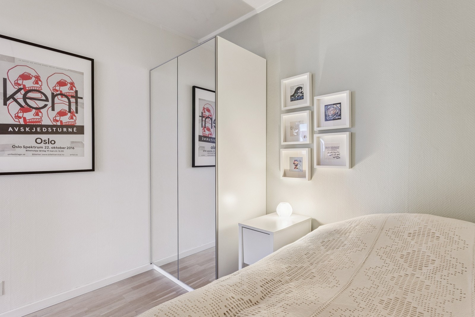 Sovealkove med plass til garderobeskap (garderobeskap medfølger) Galleribilde