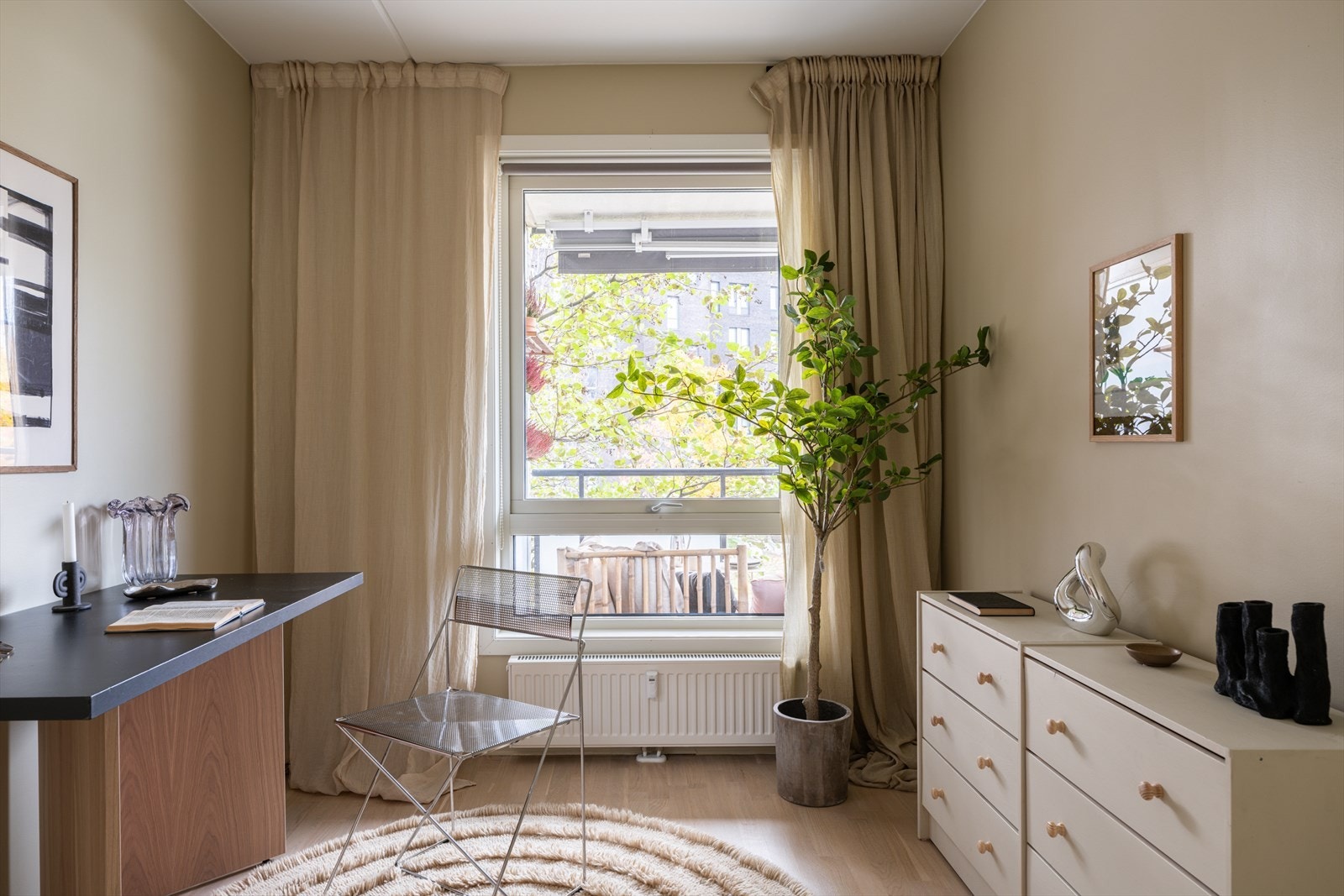 Det tredje soverommet er også av god størrelse, med flere bruksmuligheter. Galleribilde