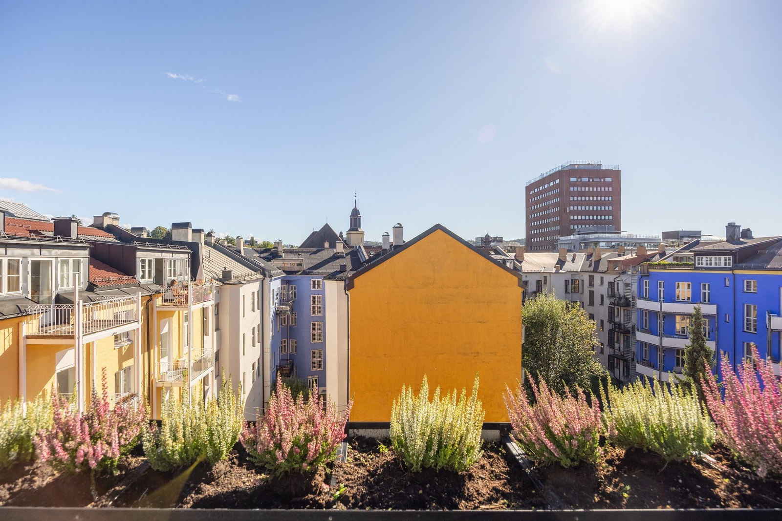 Ombygget til leilighet i 2011 og har en gjennomgående god standard. Galleribilde