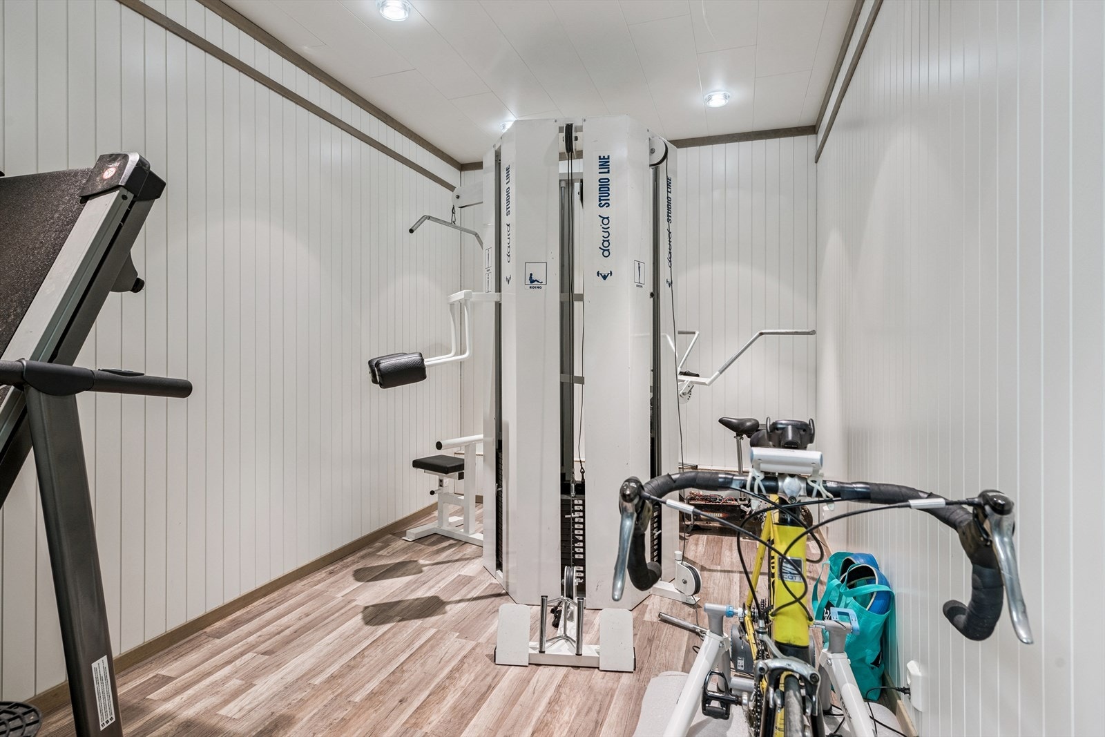 Lagringsrom i garasje er blitt brukt som treningsrom Galleribilde