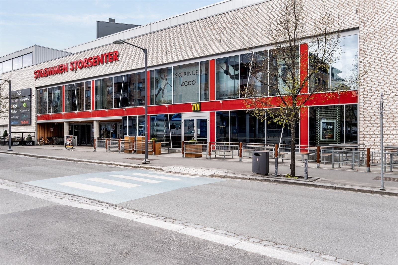 Kort vei til populære Strømmen storsenter. Galleribilde