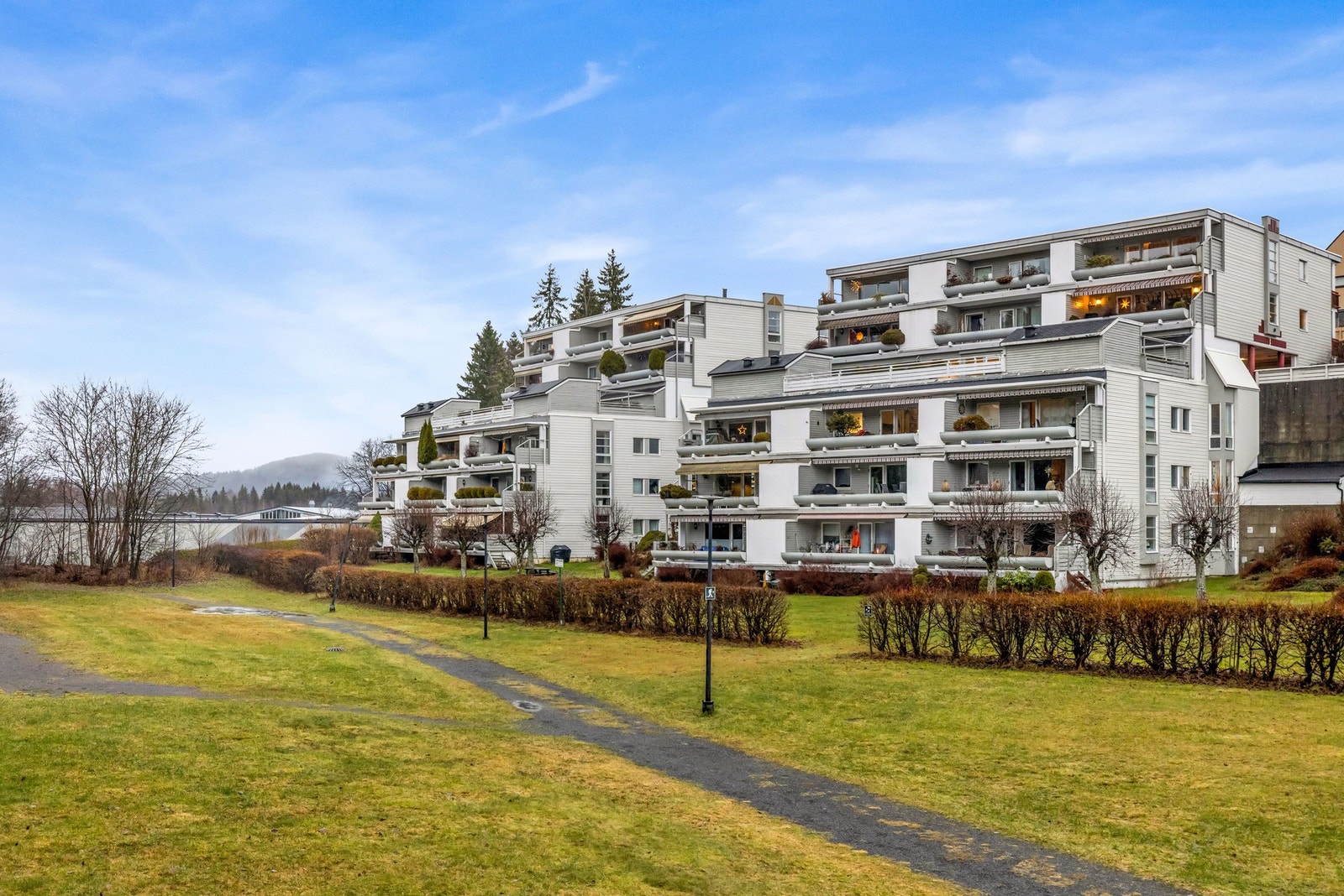 Velkommen til Sleiverudåsen 38 - Presentert av Kenneth Eckmann v/EIE eiendomsmegling Sandvika - Foto: Bjørnar Solberg v/isnitt Galleribilde