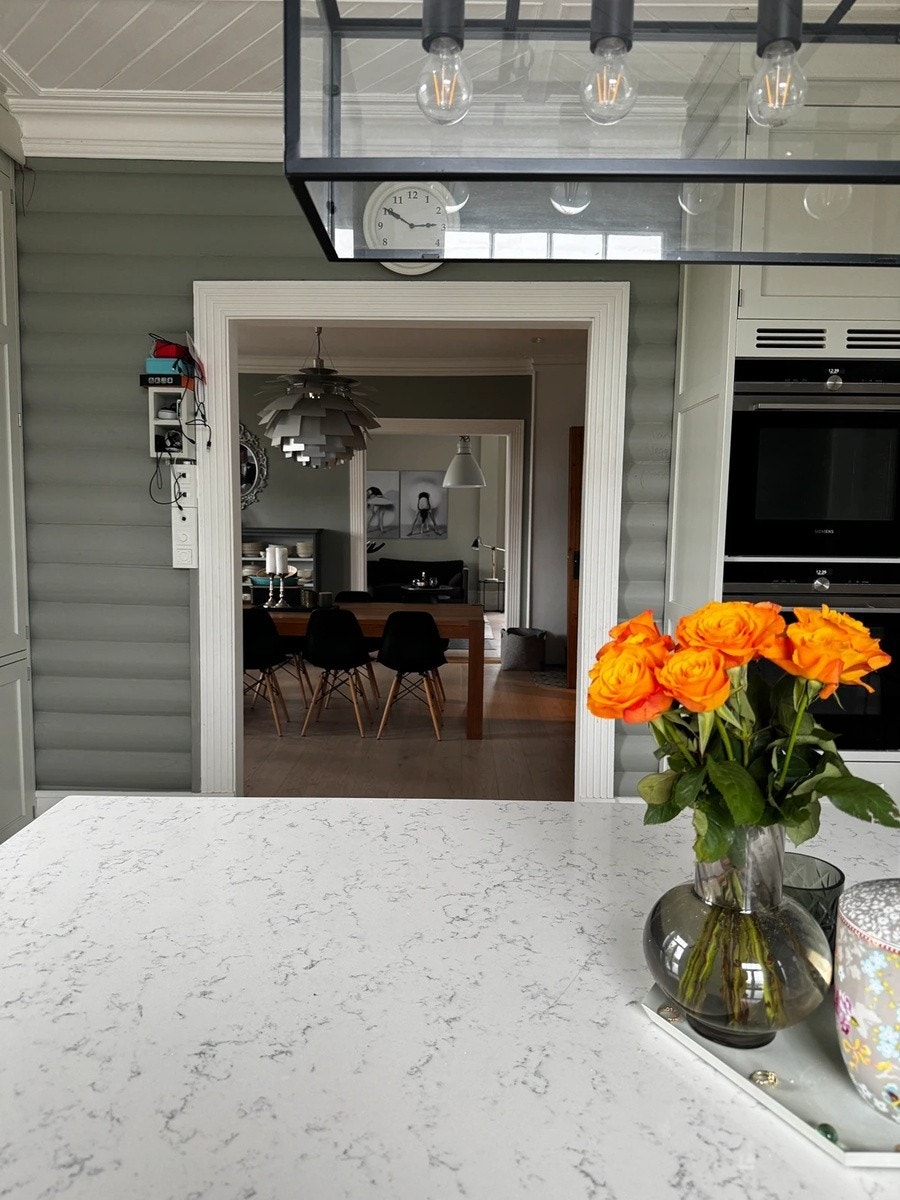 kjøkken mot spisestue og stue (fellesområder) Galleribilde