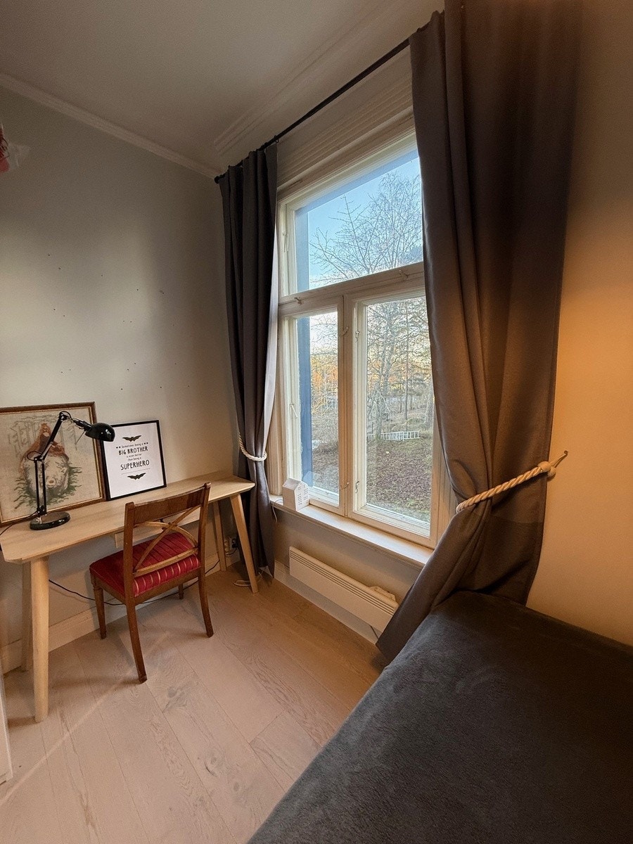 Sov 2 - arbeidsplass Galleribilde