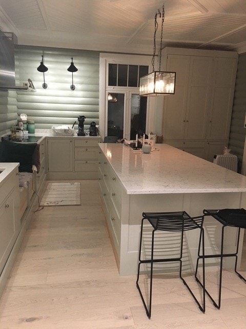 kjøkken sett fra allrommet (fellesområde) Galleribilde