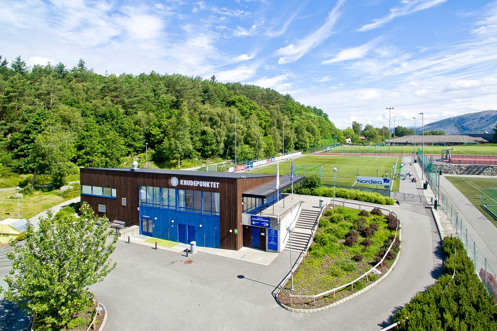 Flotte idrettsanlegg på Knudamyrå til FGI Idrettslag Galleribilde
