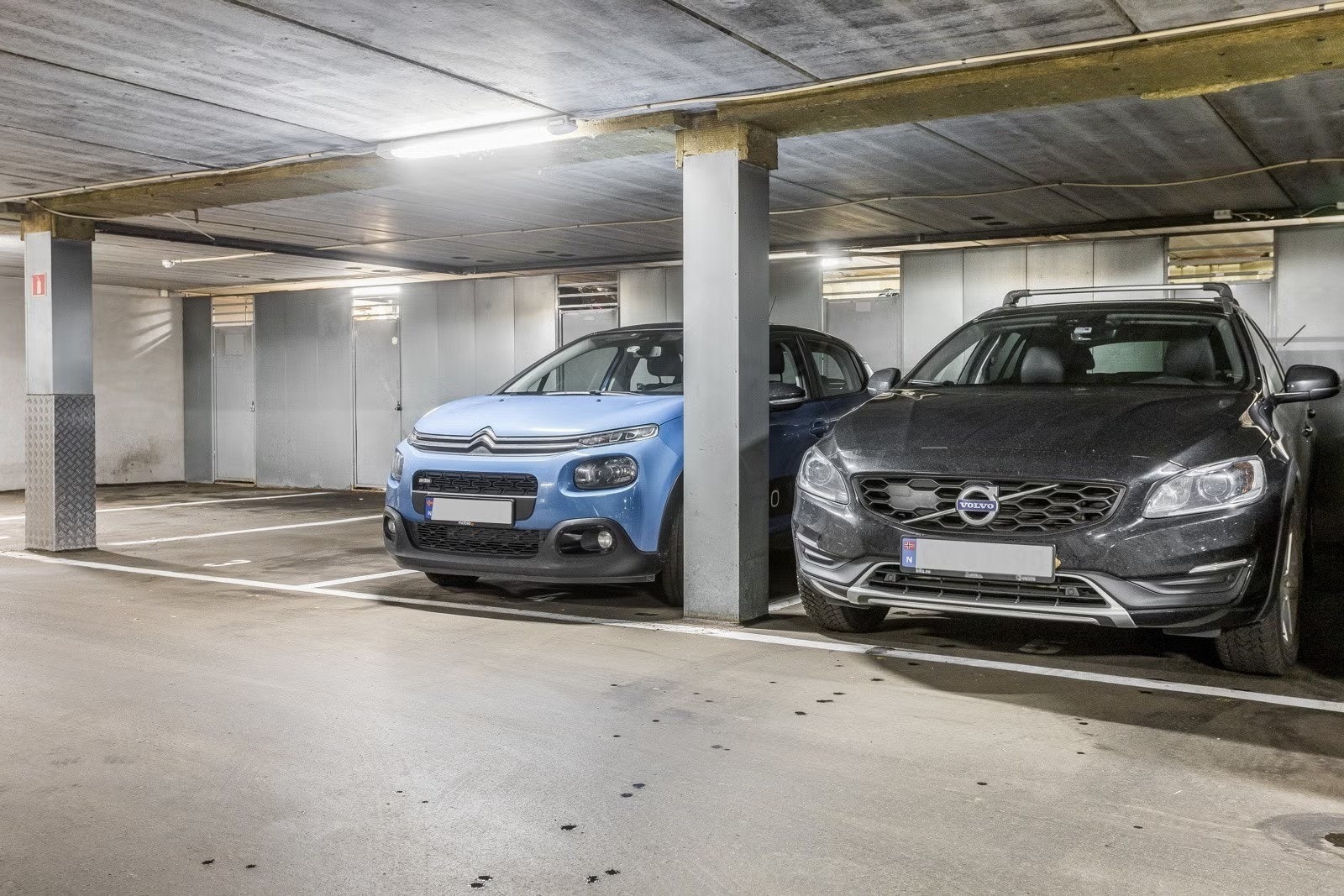 Mulighet å leie garasjeplass. Galleribilde