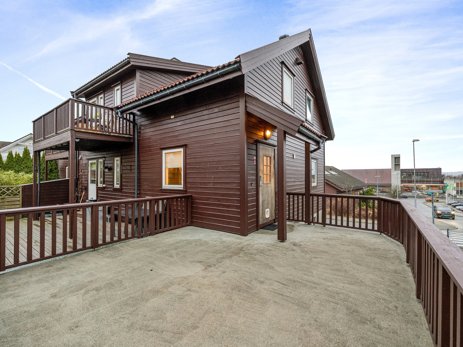 Romslig og solrikt uteområde Galleribilde