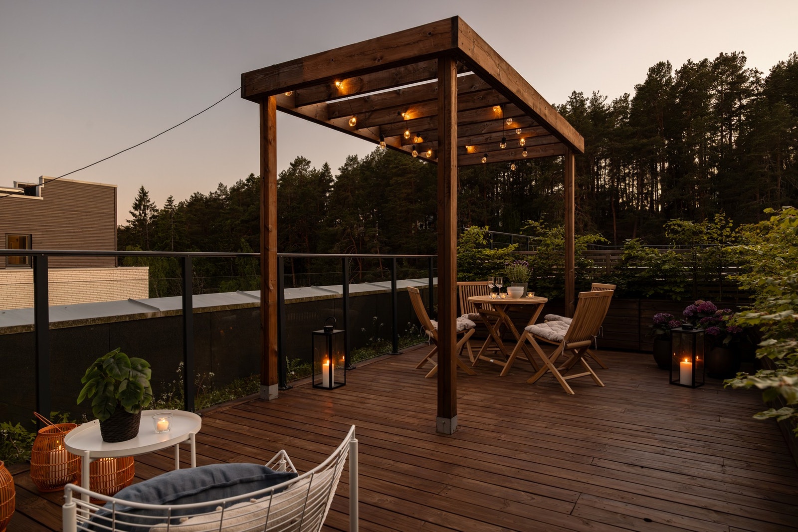 Det er en koselig pergola som er en sikker stemningsskaper. Galleribilde