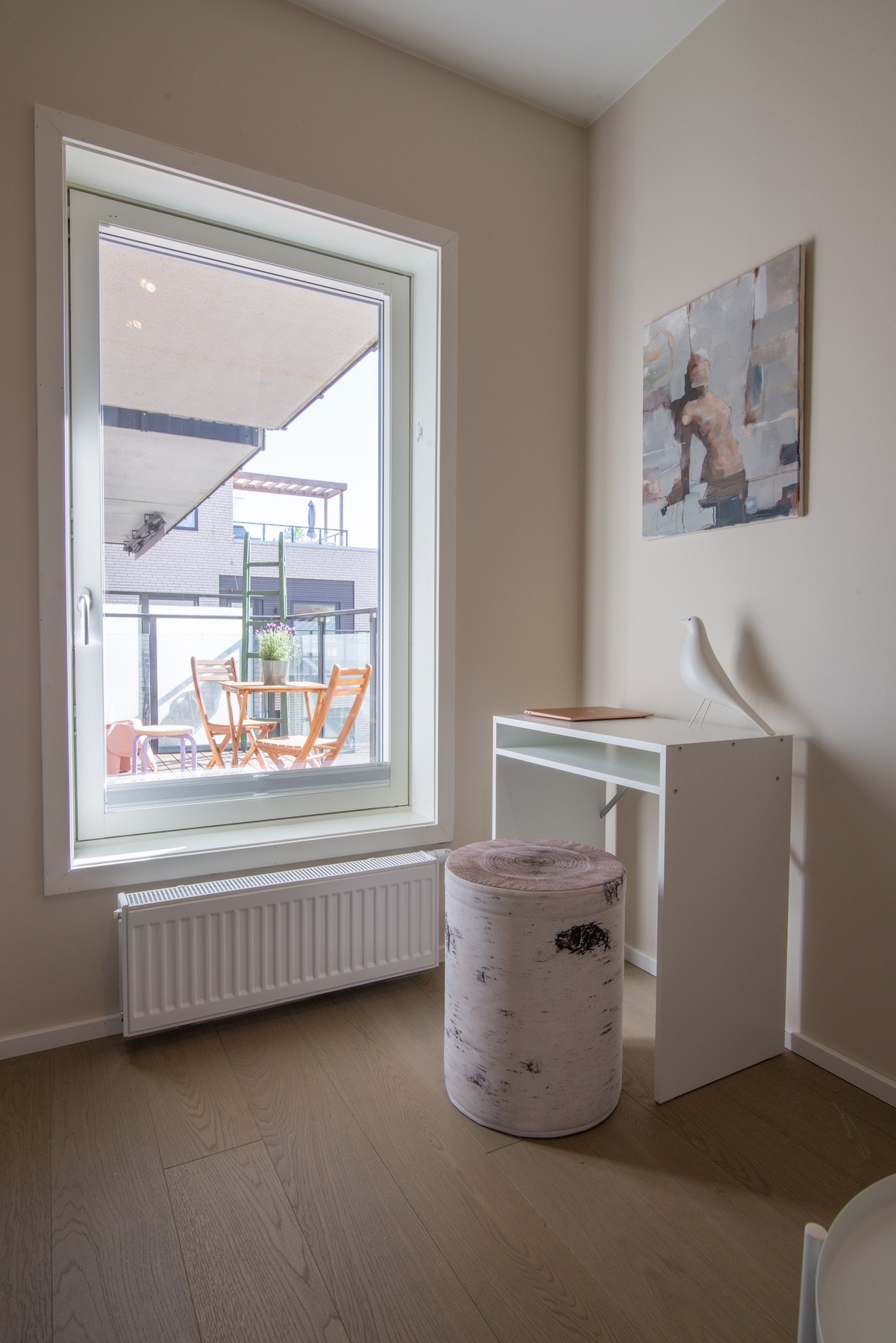 Lyse og delikate fargevalg. Galleribilde