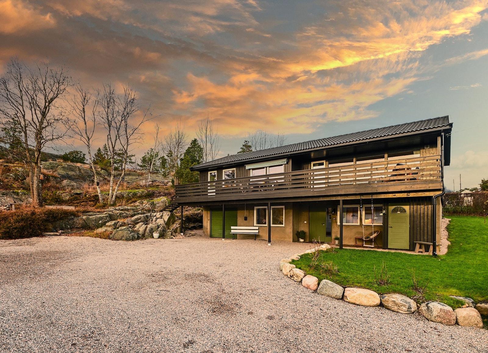 Velkommen til Marikosveien 7 og denne eneboligen med hybel Galleribilde