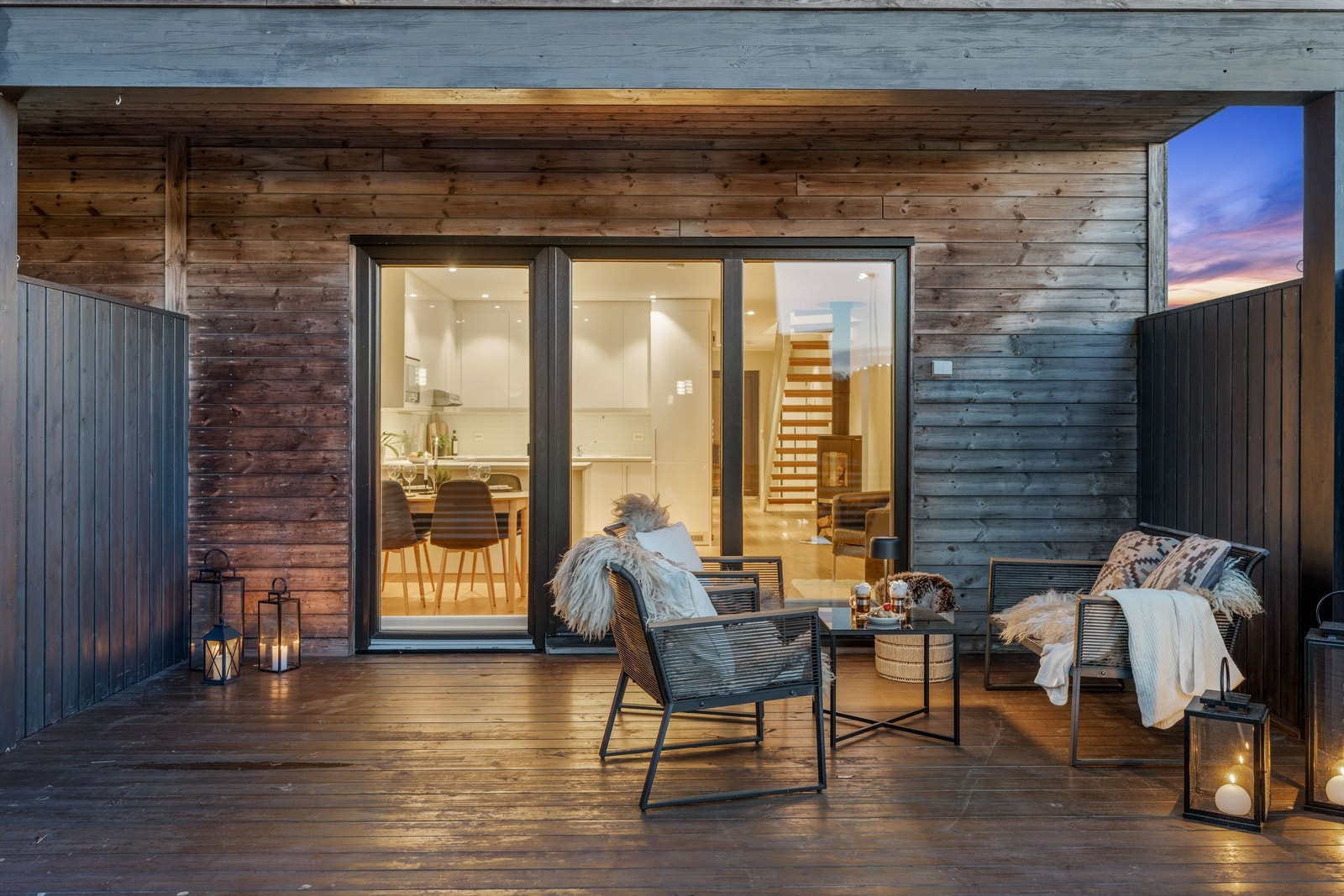 Mye møbleringsfrihet og et flott uteområde for hyggelige stunder. Galleribilde