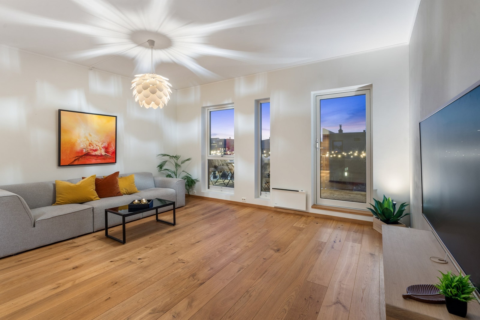 Legg merke til den gode takhøyden. Galleribilde