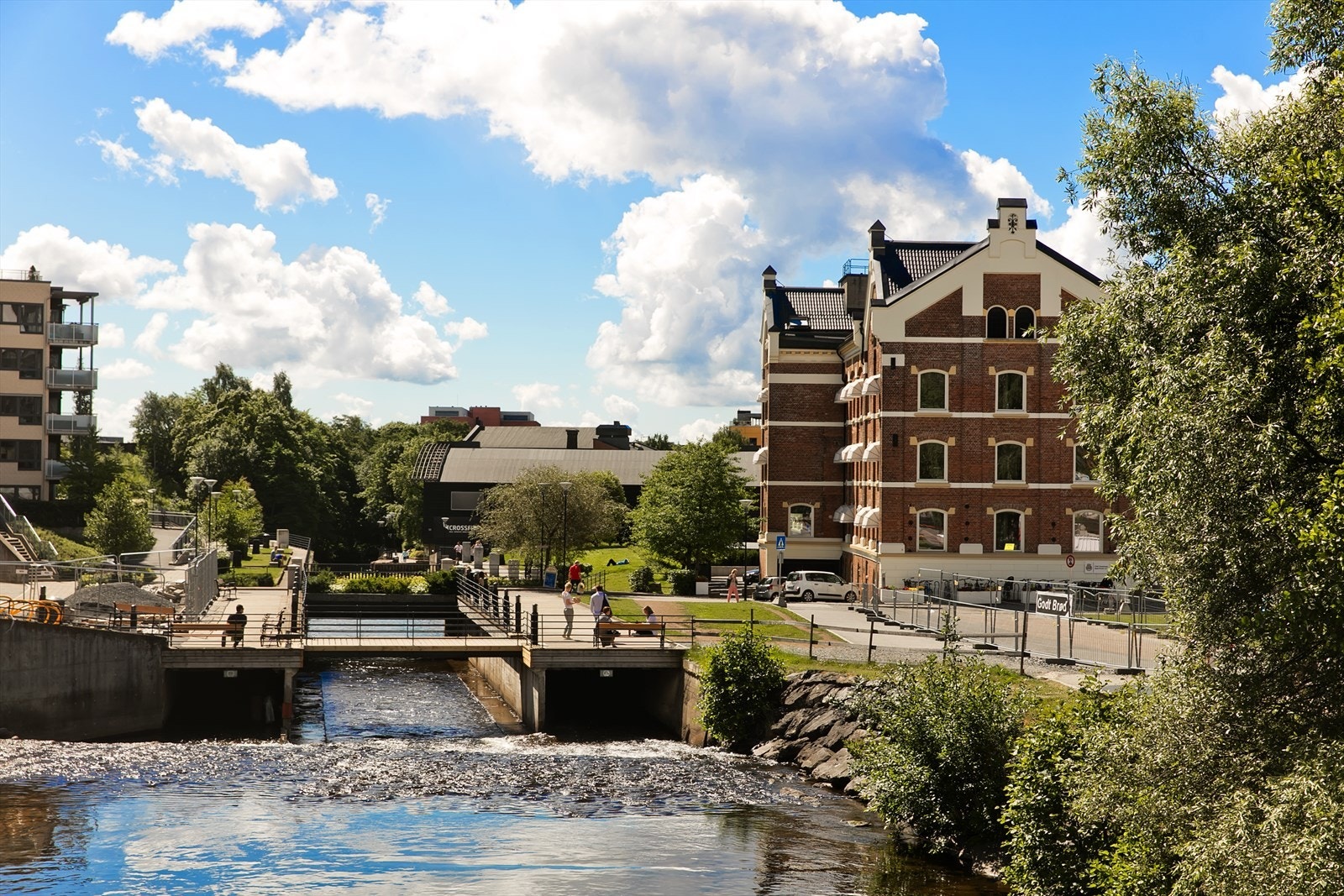 Toget bruker 34 minutter til Nydalen og 45 min til Oslo S Galleribilde