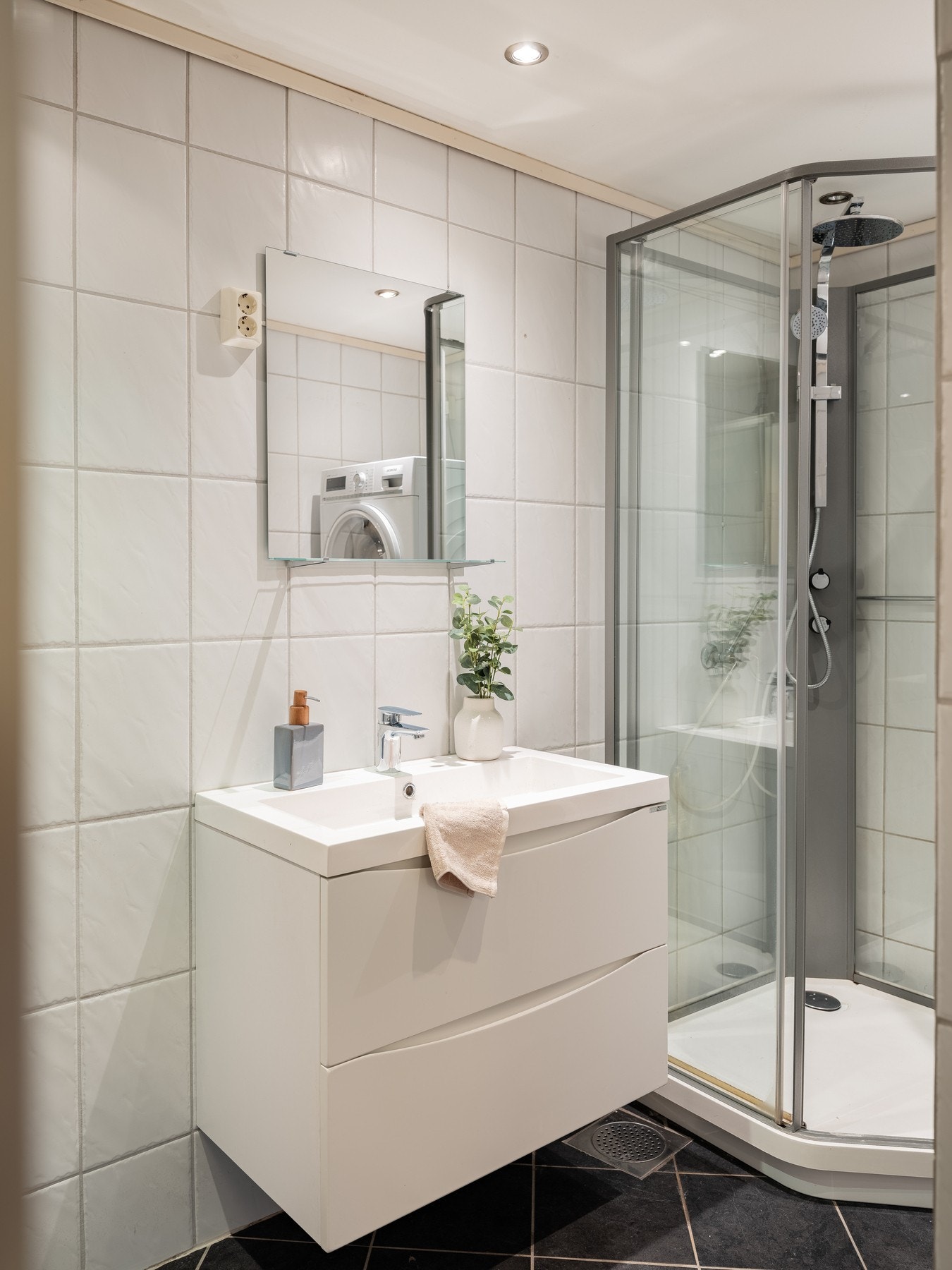 Varmtvannsbereder er er på 200 liter og er fra 2000. Galleribilde