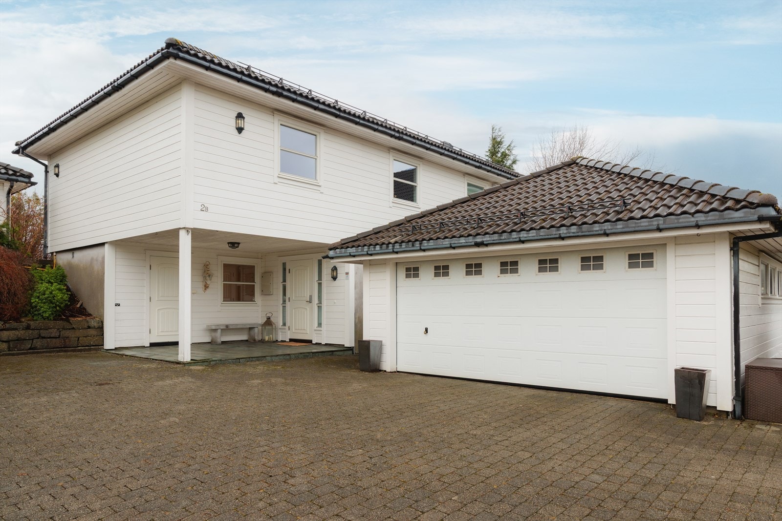 Aktiv Eiendomsmegling v/Roger Glesnes har gleden av å presentere Gamle Synningavegen 2B! Foto; Alexander Coppo Galleribilde