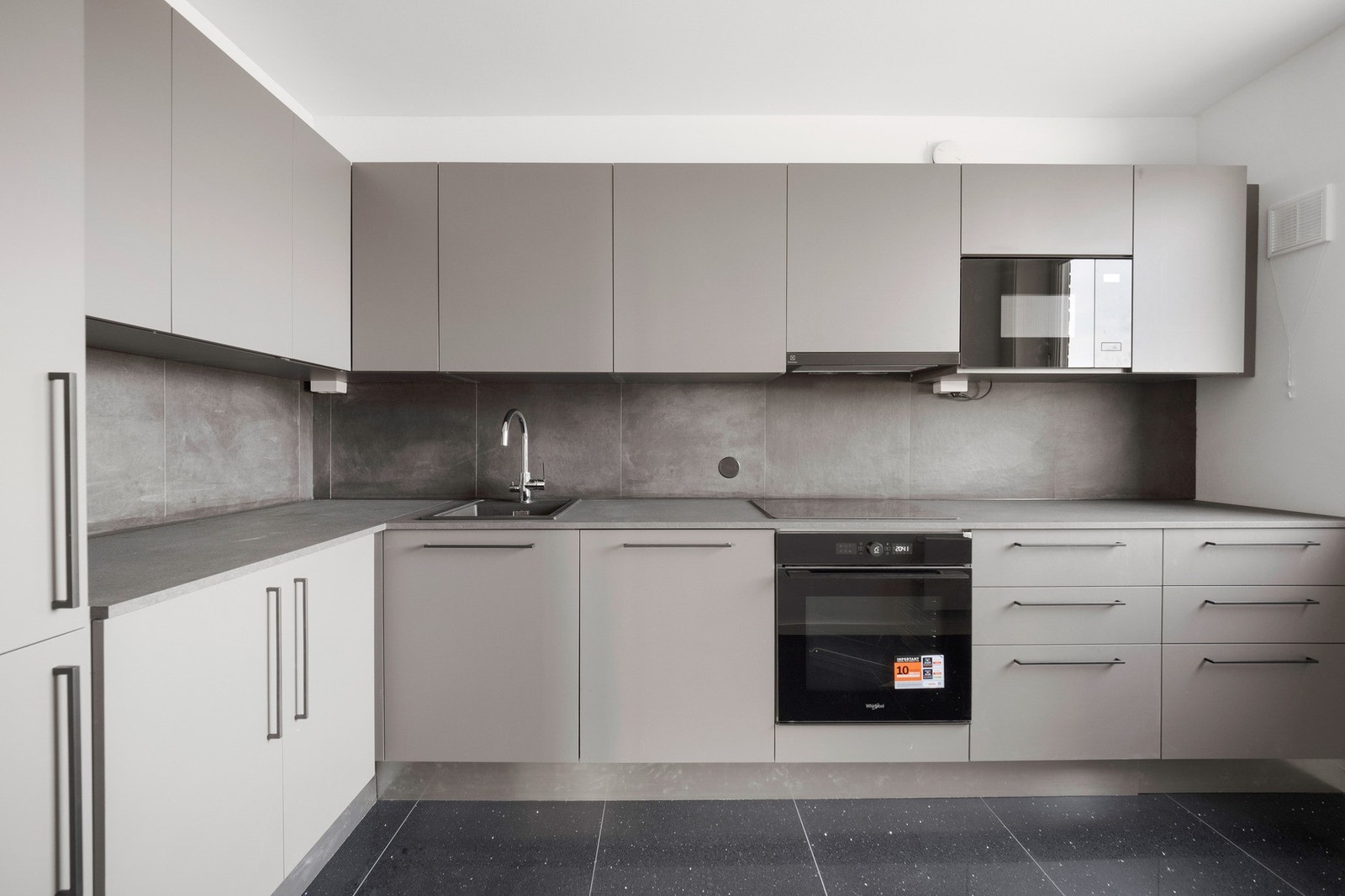 Nye intergrete hvitevarer. Galleribilde