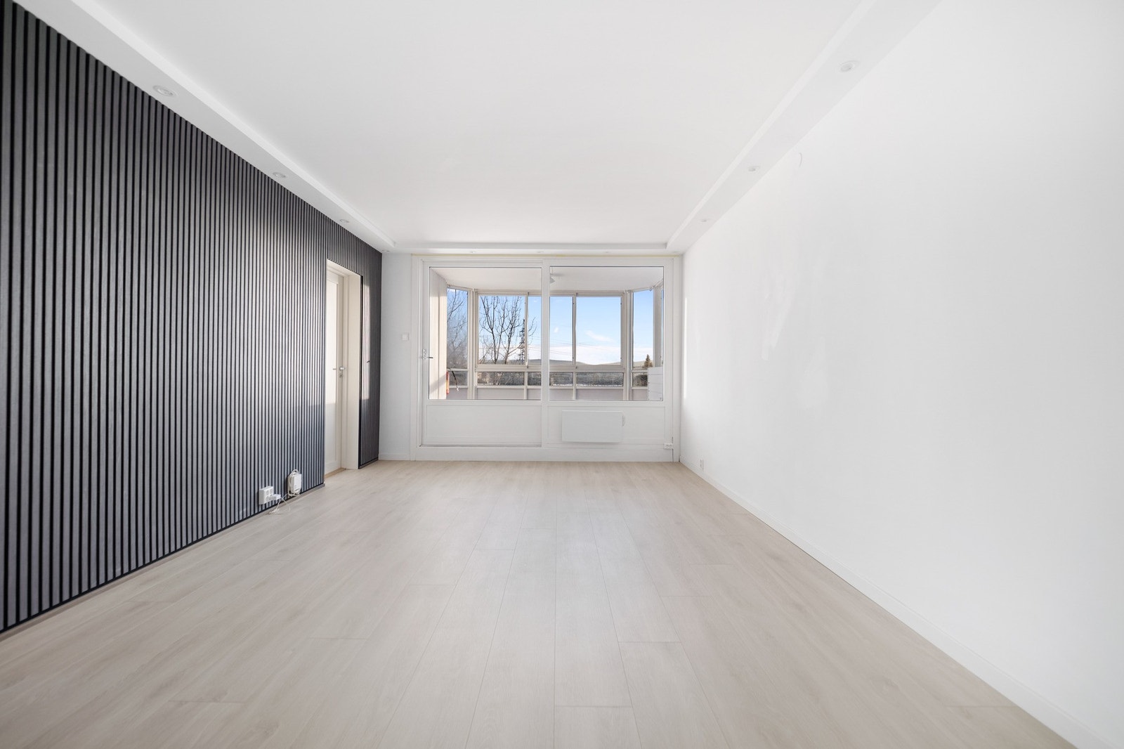 Velkommen til en lys og moderne leilighet med nyere overflater. Galleribilde