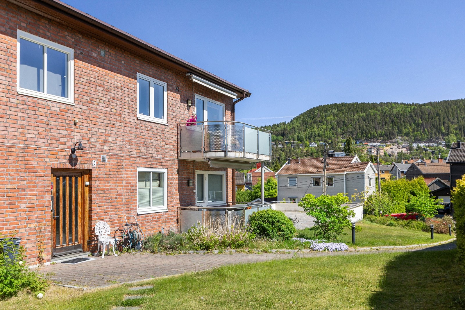 Inngangsparti. Galleribilde