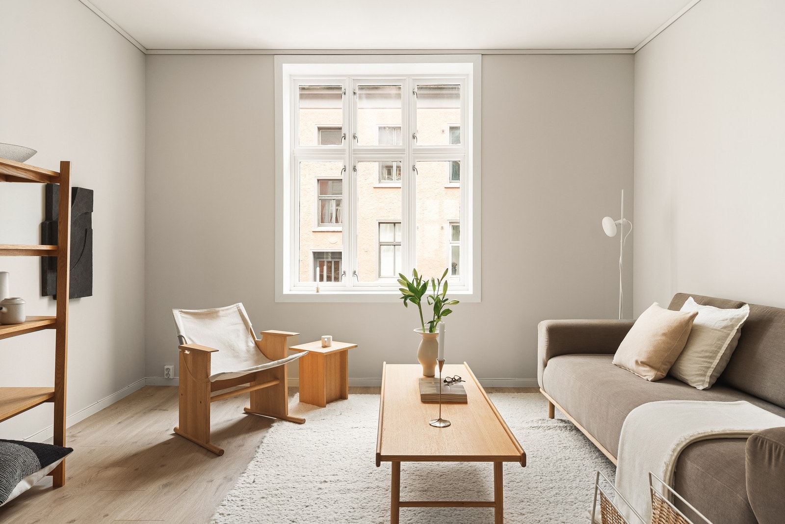 Leiligheten ligger i en høy 1. etg som gir godt med lys og lite innsyn. Galleribilde