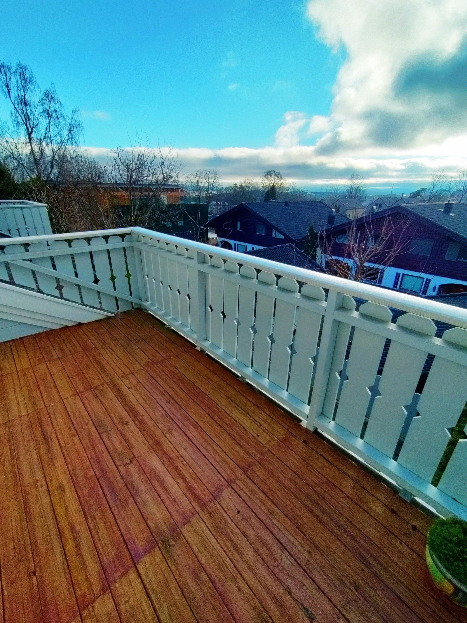 Solrik balkong Galleribilde