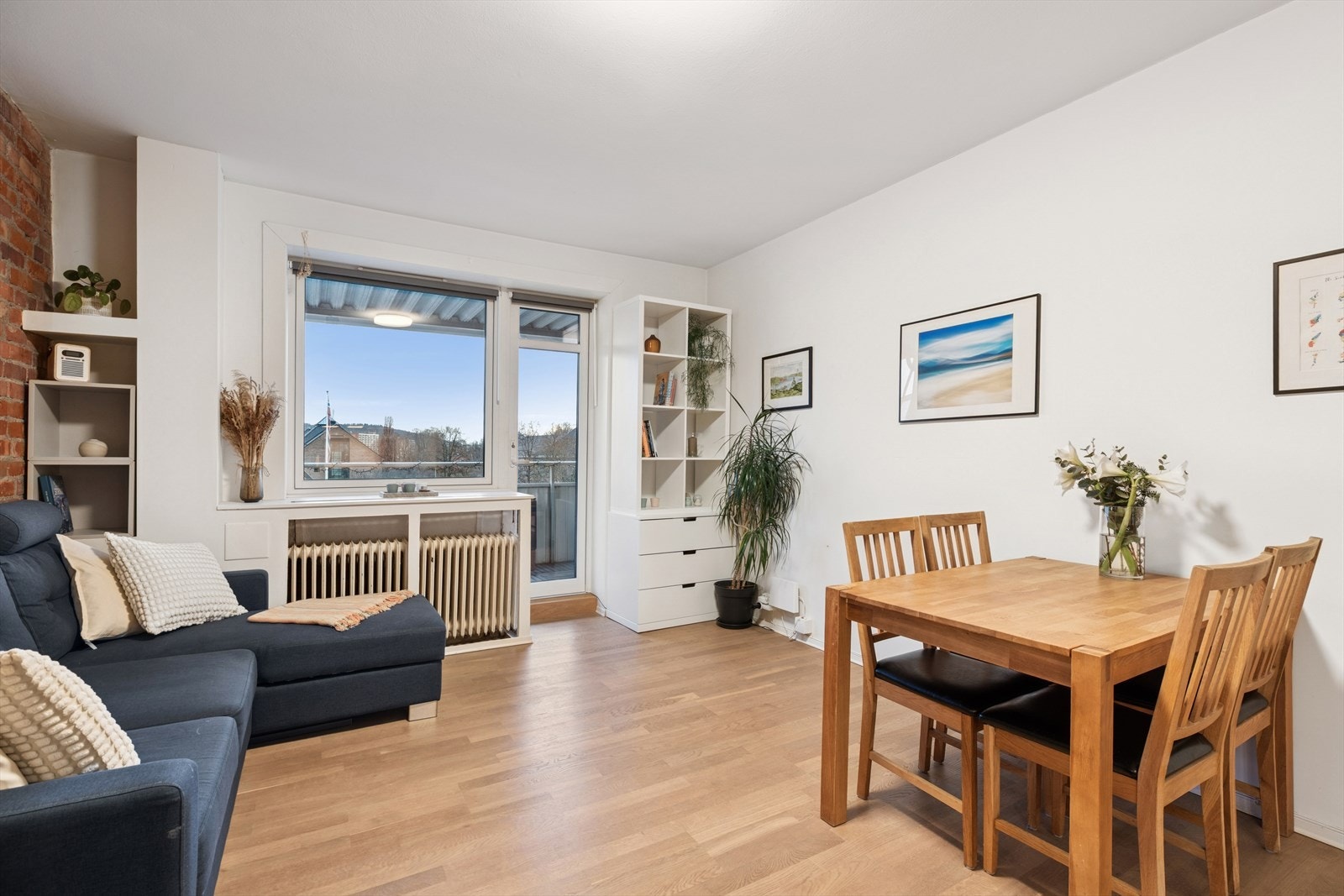 Det er også god plass til en spisegruppe. Galleribilde