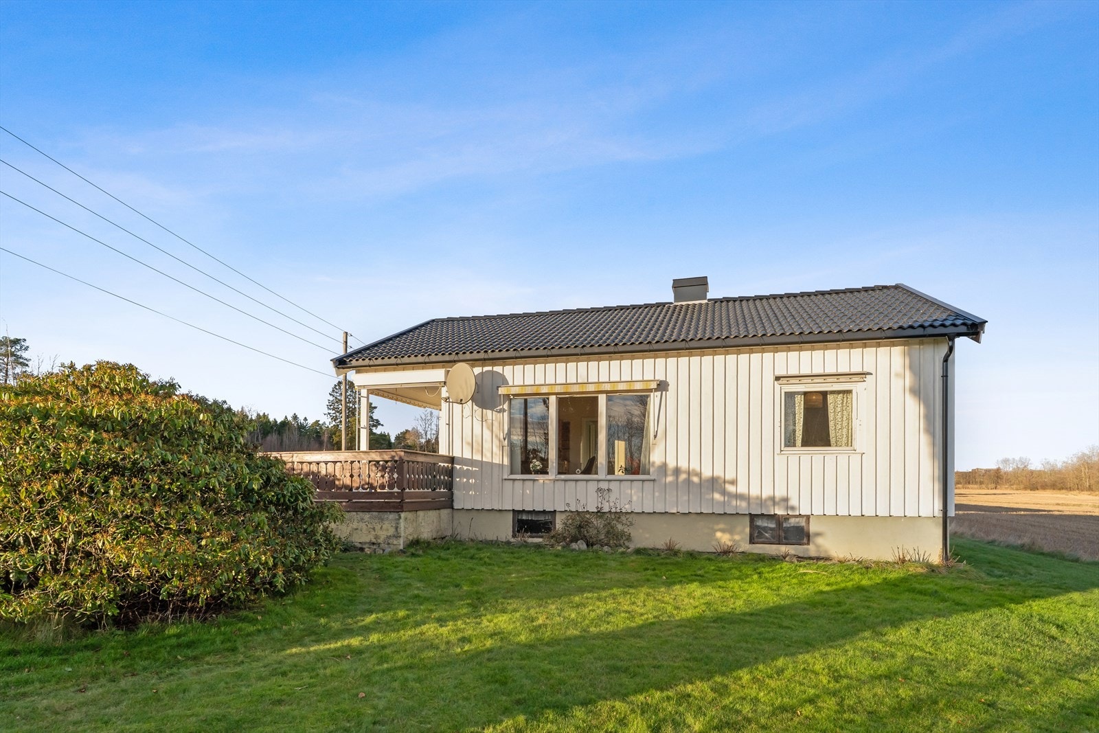 Enebolig med et stort potensial - gode solforhold - opplev den fantastiske hagen, perfekt for aktiviteter året rundt Galleribilde