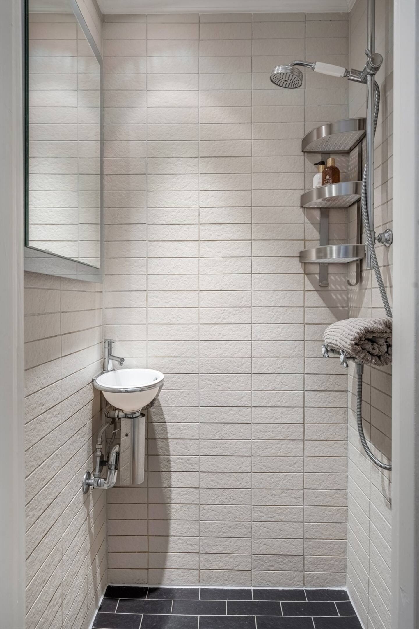 Dusjrom Galleribilde