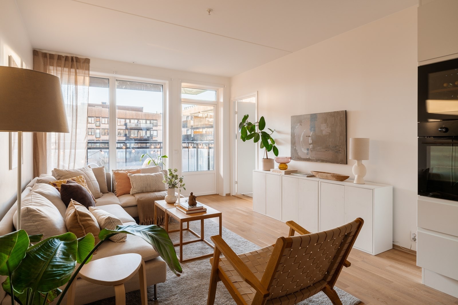 Rommet har en takhøyde på ca. 2,60 meter, som bidrar til den gode romfølelsen. Galleribilde