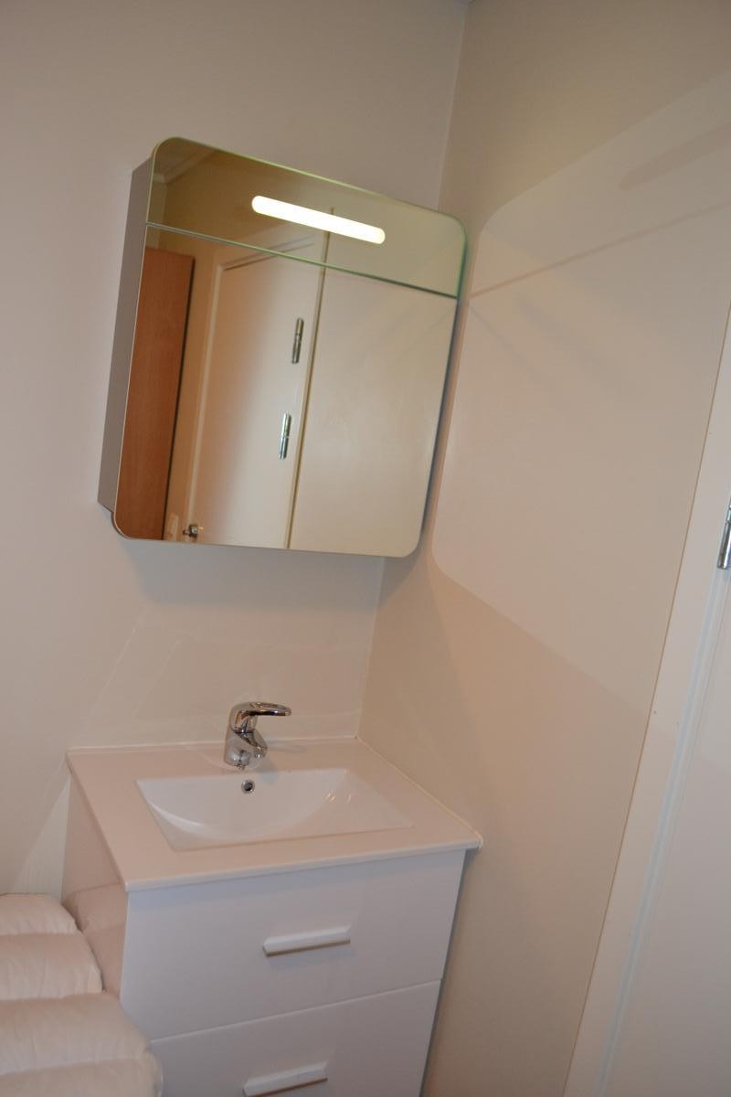 Servant på alle rommene Galleribilde