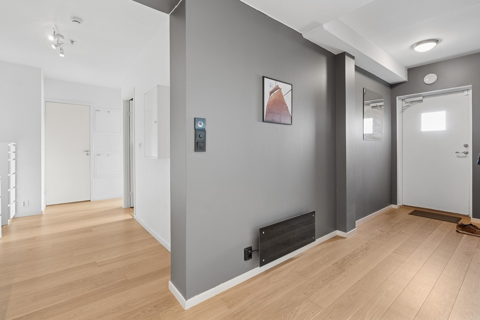 Boligen har smartstyrting med Smarthub Galleribilde