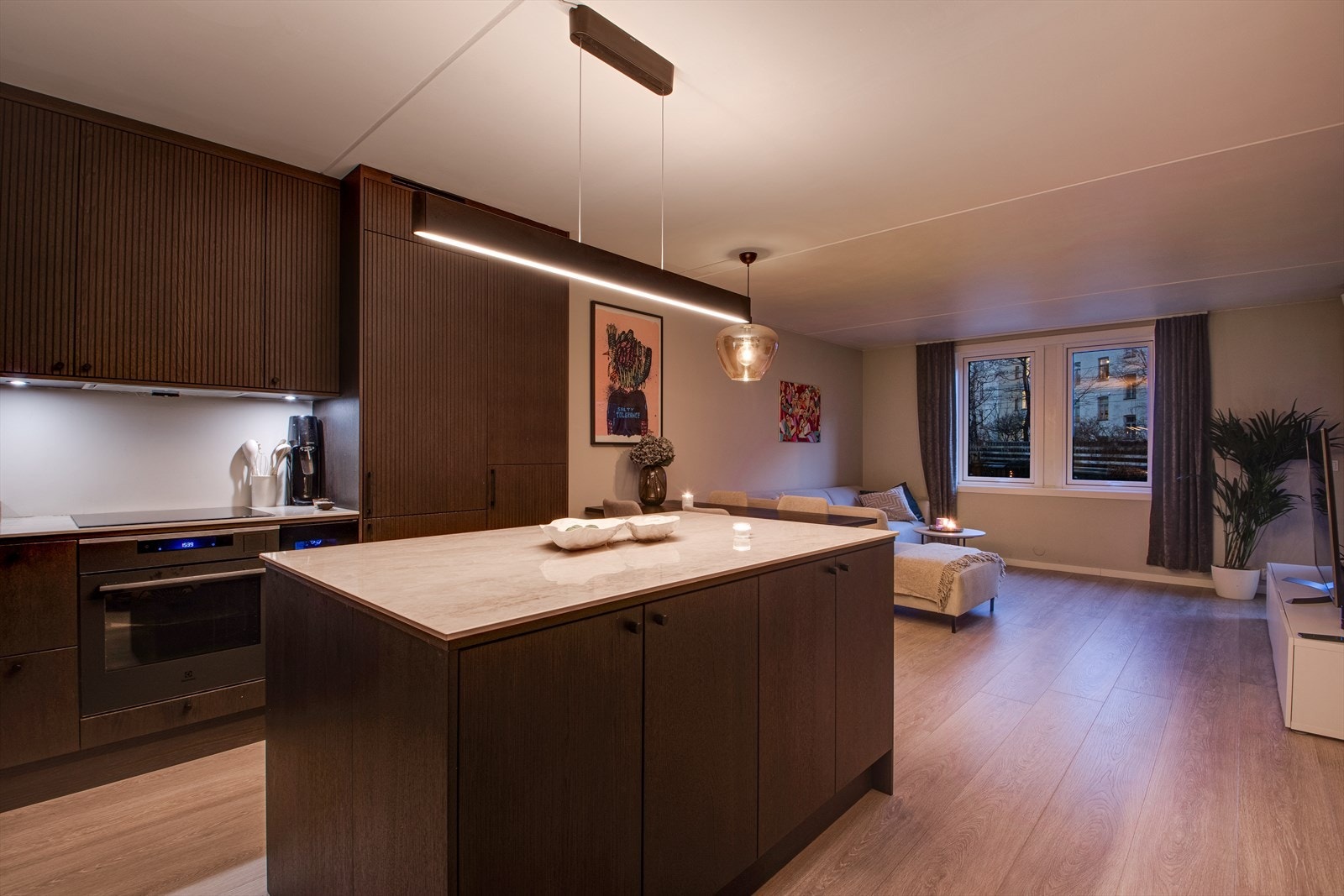 Alle vinduene og balkongen døren ble byttet i 2025. Galleribilde