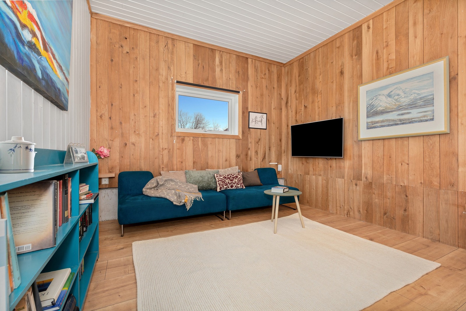 Stue i stall. Galleribilde