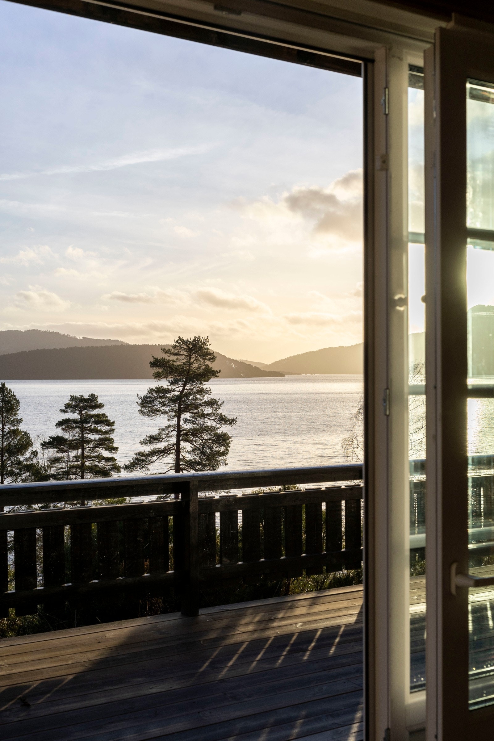 Fra loftstuen er det utgang til balkong. Galleribilde