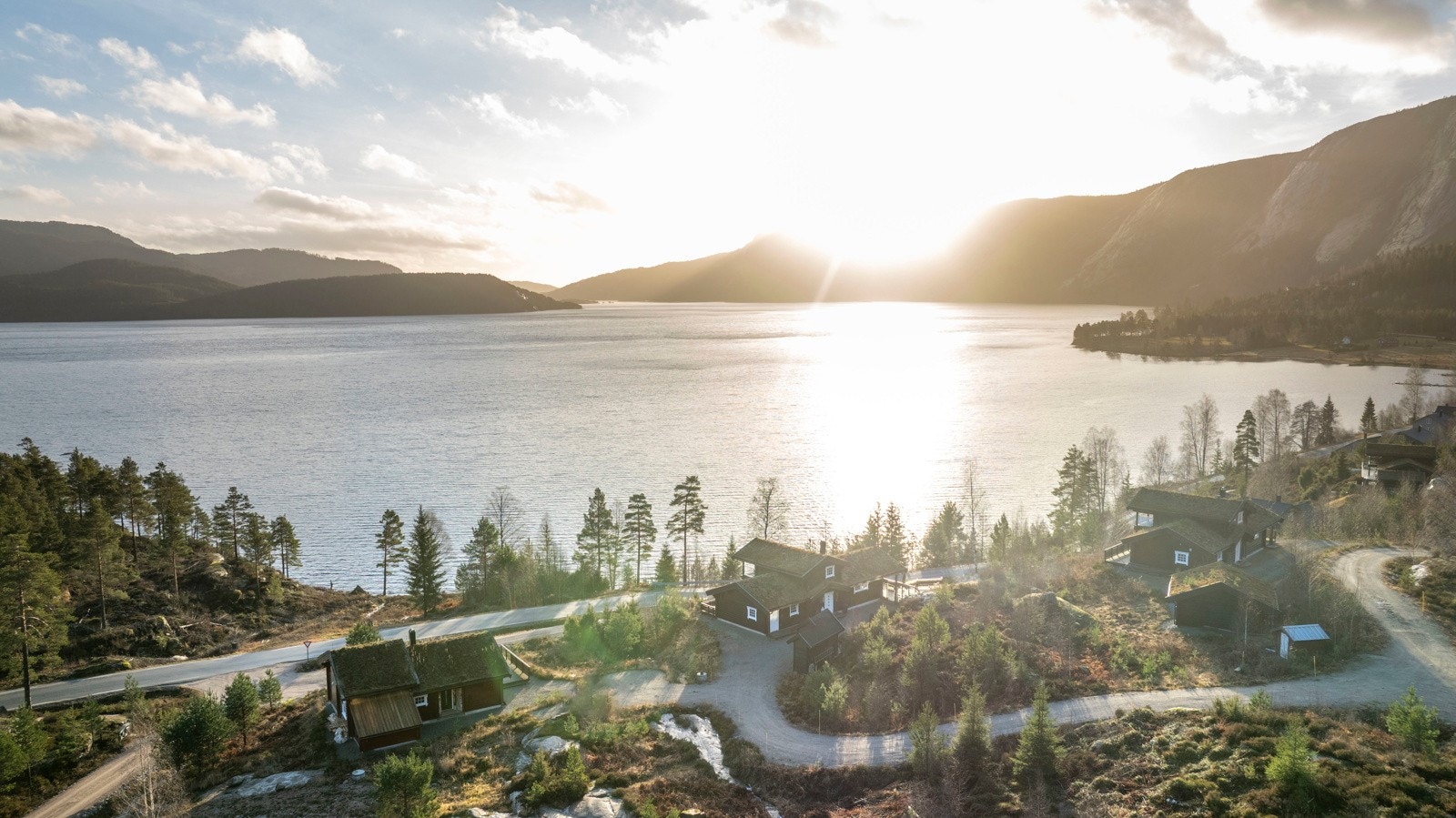Panoramautsikt over Nisser og det omkringliggende landskapet. Galleribilde