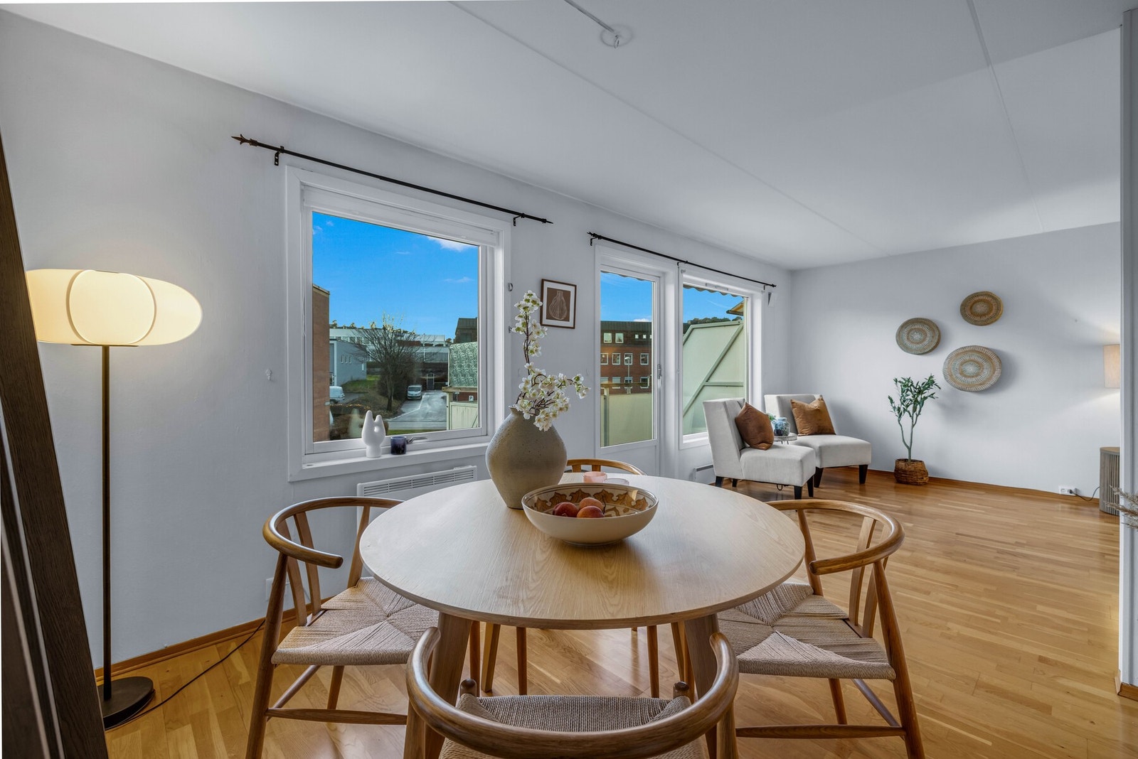 Sentral og barnevennlig beliggenhet på Manglerud/Høyenhall med kort vei til det meste Galleribilde