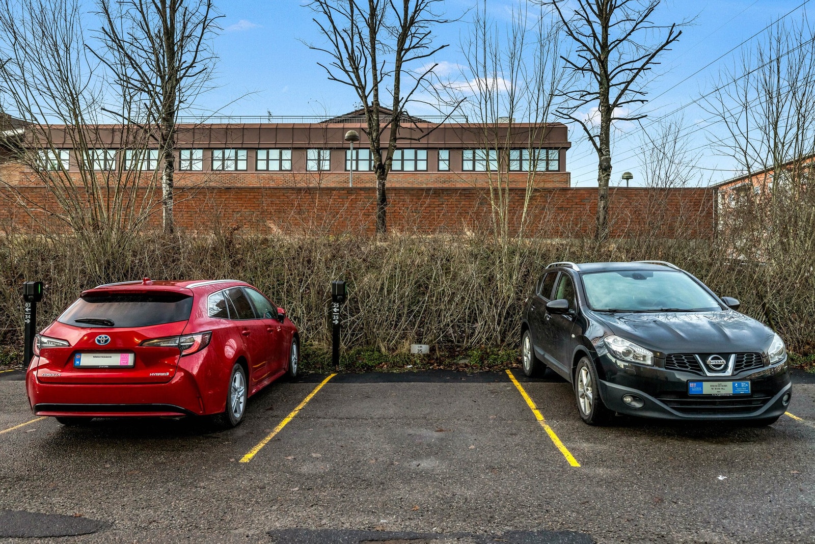 Fast parkeringsplass nr. 35 medfølger boligen Galleribilde